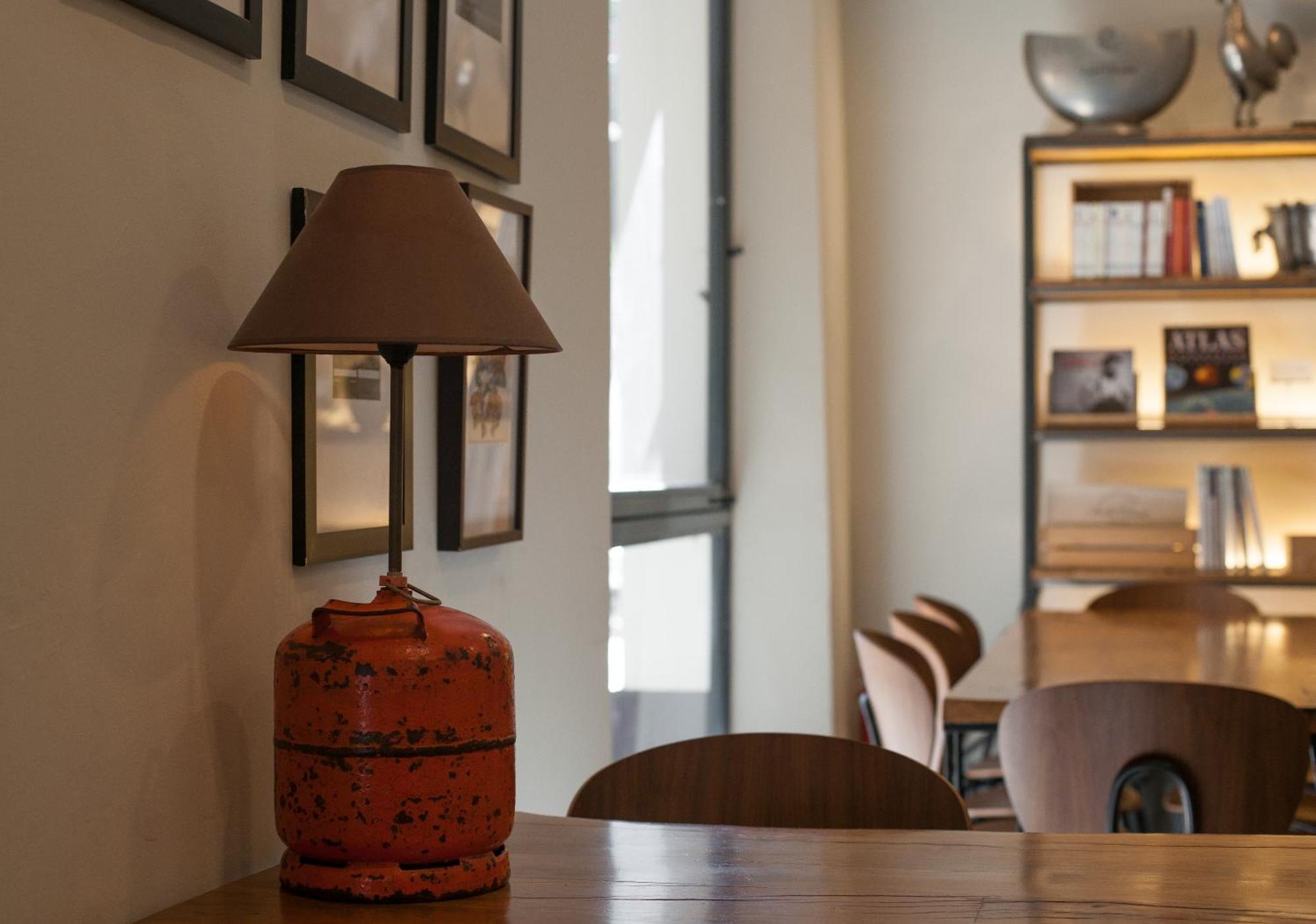 The Corner House 3* Siviglia