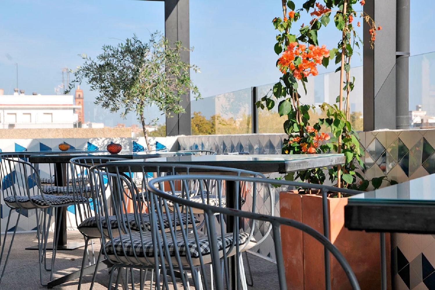 The Corner House 3* Seville