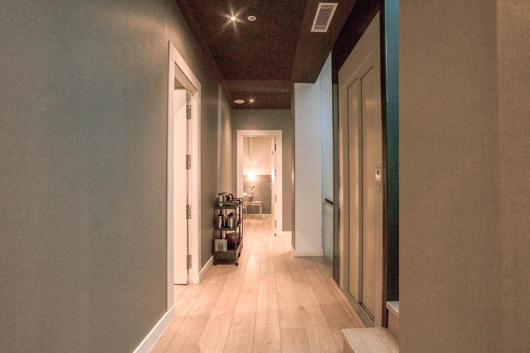 The Corner House 3* Seville